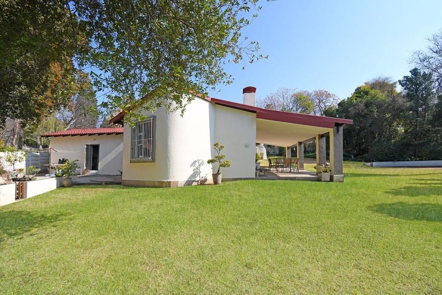 3 Bedroom Property for Sale in Hurlingham Manor Gauteng