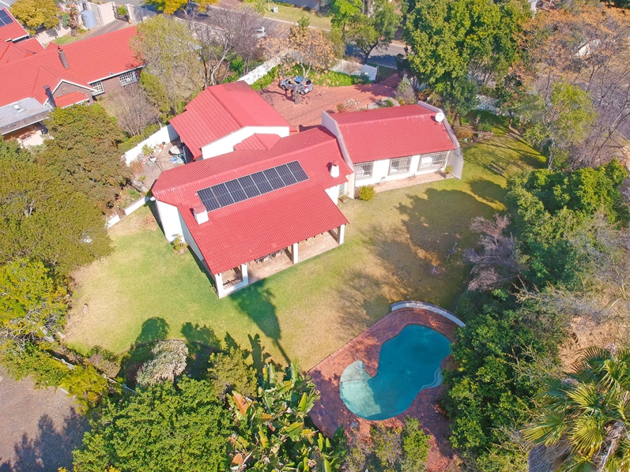 3 Bedroom Property for Sale in Hurlingham Manor Gauteng