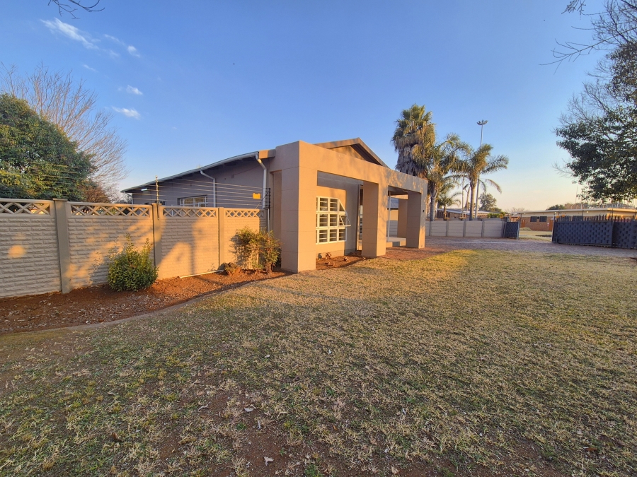 3 Bedroom Property for Sale in Dalview Gauteng