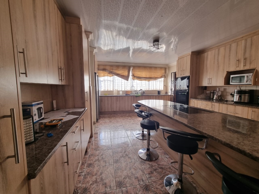 3 Bedroom Property for Sale in Sonland Park Gauteng