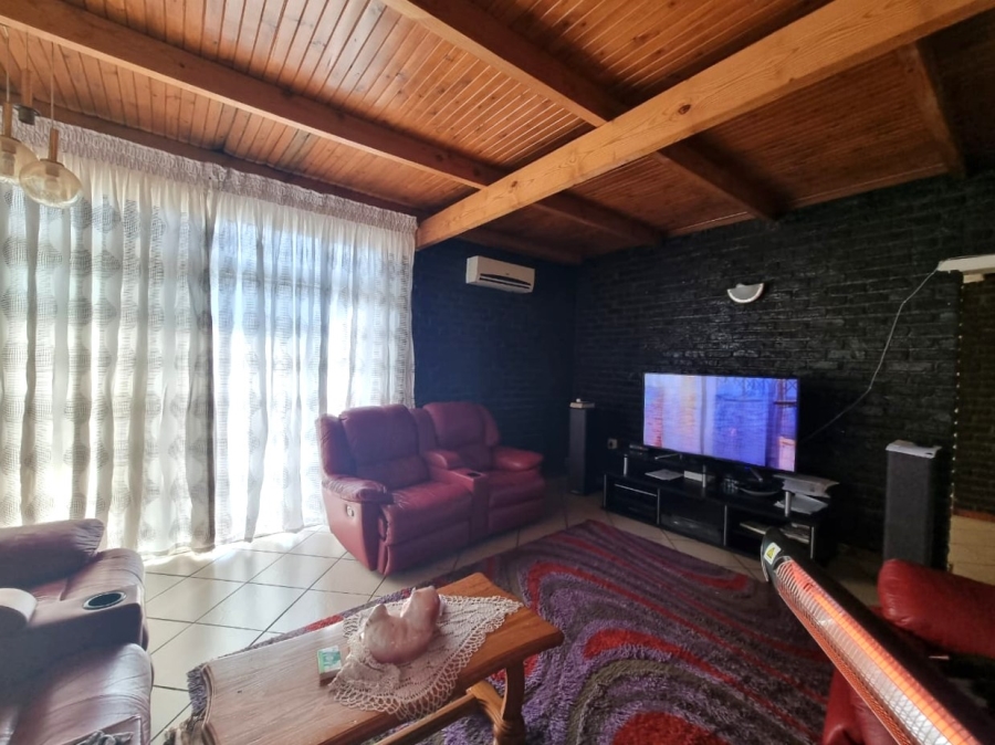 3 Bedroom Property for Sale in Sonland Park Gauteng