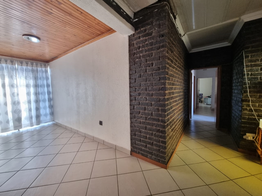 3 Bedroom Property for Sale in Sonland Park Gauteng