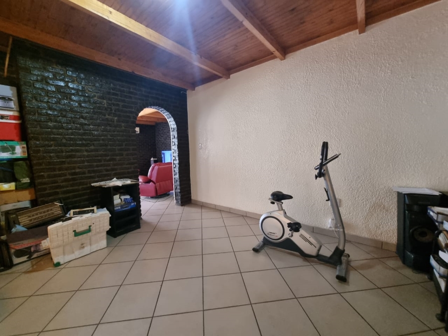 3 Bedroom Property for Sale in Sonland Park Gauteng