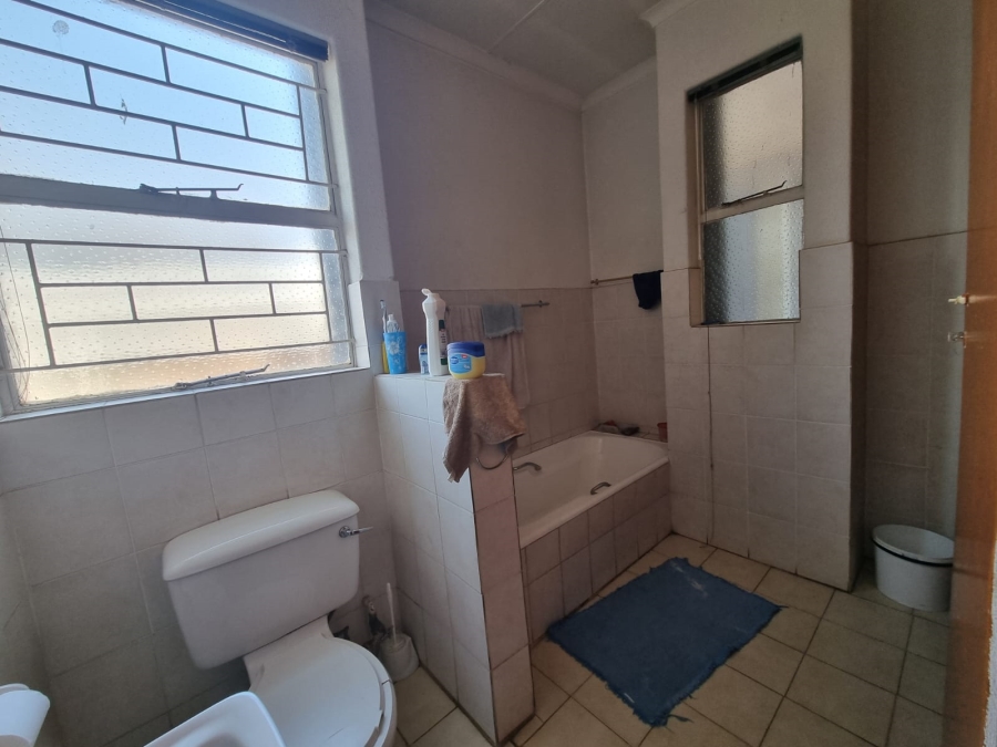3 Bedroom Property for Sale in Sonland Park Gauteng