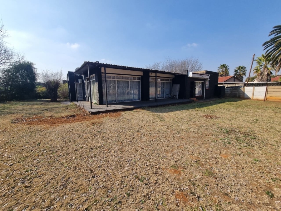 3 Bedroom Property for Sale in Sonland Park Gauteng