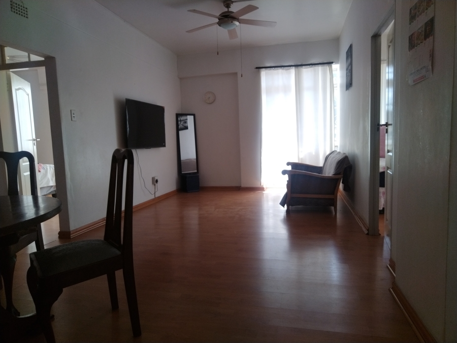 To Let 2 Bedroom Property for Rent in Florida Lake Gauteng