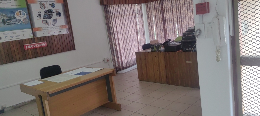 1 Bedroom Property for Sale in Robertsham Gauteng