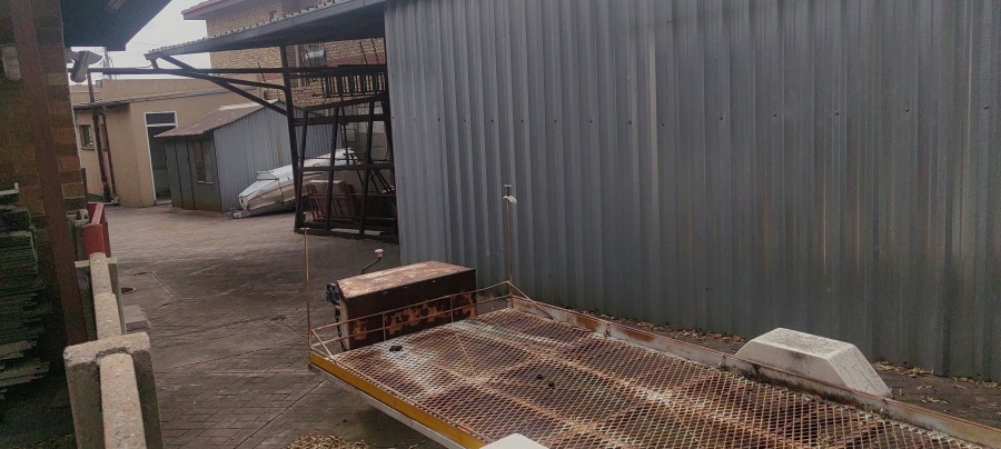 1 Bedroom Property for Sale in Robertsham Gauteng