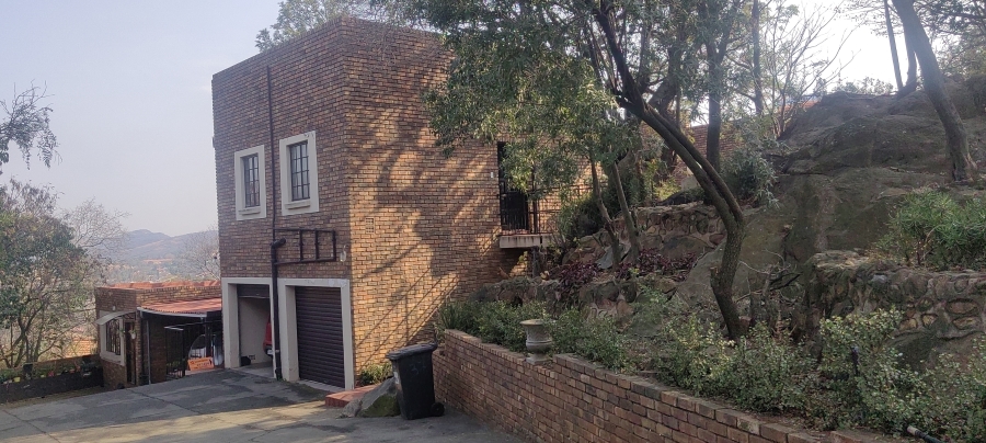 3 Bedroom Property for Sale in Mulbarton Gauteng
