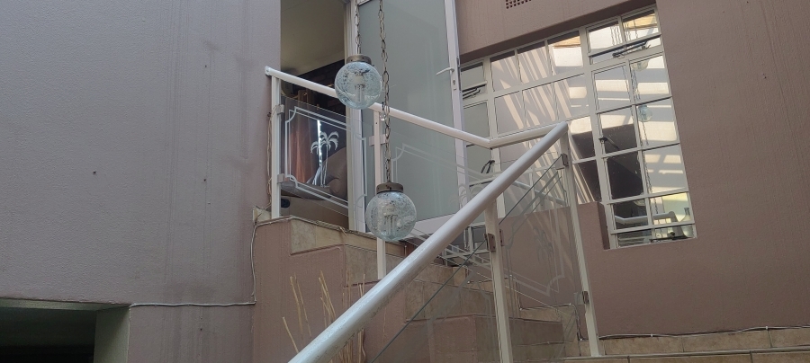 3 Bedroom Property for Sale in Mulbarton Gauteng