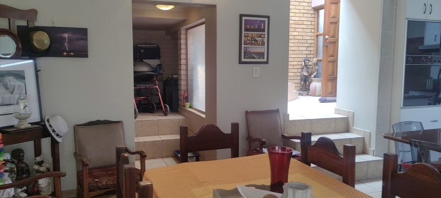 3 Bedroom Property for Sale in Mulbarton Gauteng