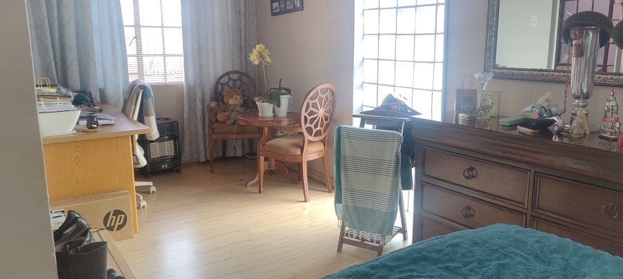 3 Bedroom Property for Sale in Mulbarton Gauteng