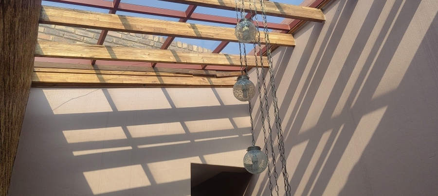 3 Bedroom Property for Sale in Mulbarton Gauteng