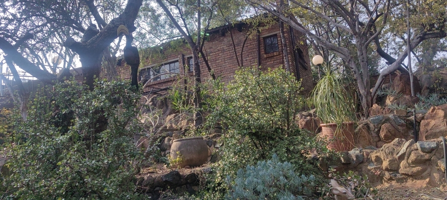 3 Bedroom Property for Sale in Mulbarton Gauteng