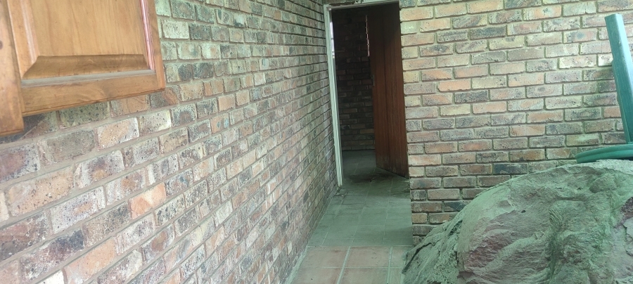 3 Bedroom Property for Sale in Mulbarton Gauteng