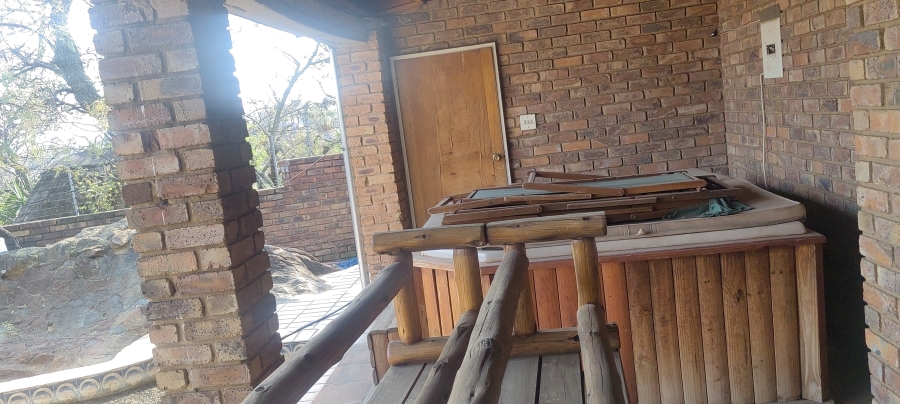 3 Bedroom Property for Sale in Mulbarton Gauteng
