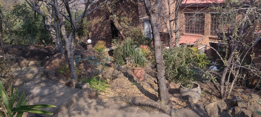 3 Bedroom Property for Sale in Mulbarton Gauteng