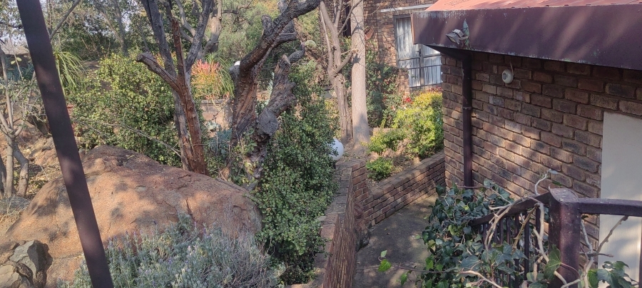 3 Bedroom Property for Sale in Mulbarton Gauteng