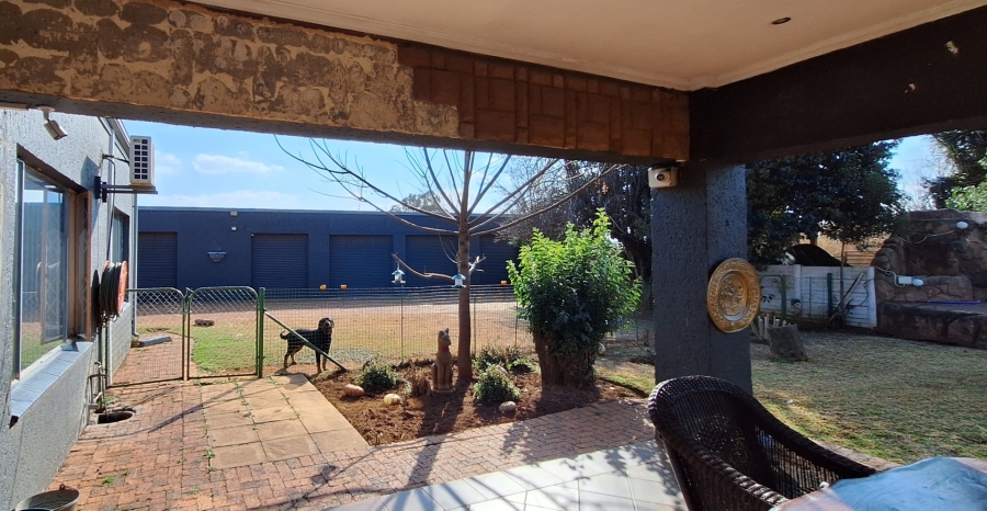 3 Bedroom Property for Sale in Mullerstuine Gauteng