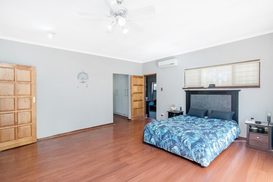 4 Bedroom Property for Sale in Douglasdale Gauteng