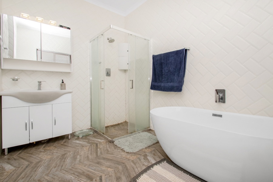 4 Bedroom Property for Sale in Douglasdale Gauteng