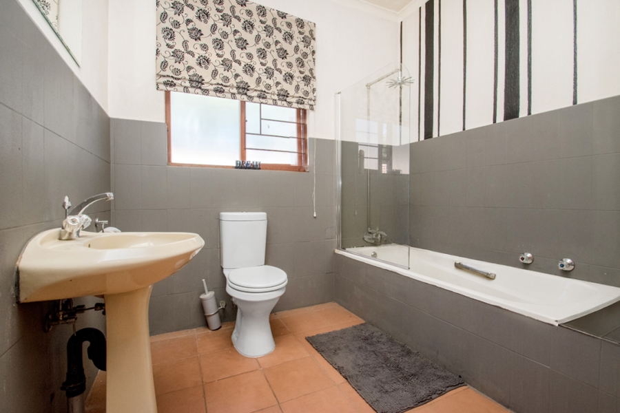4 Bedroom Property for Sale in Douglasdale Gauteng