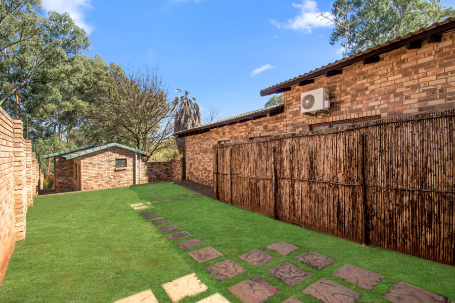 4 Bedroom Property for Sale in Douglasdale Gauteng