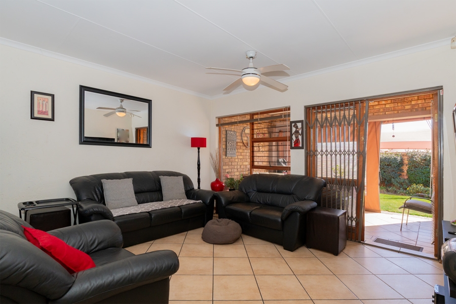 2 Bedroom Property for Sale in Northmead Gauteng