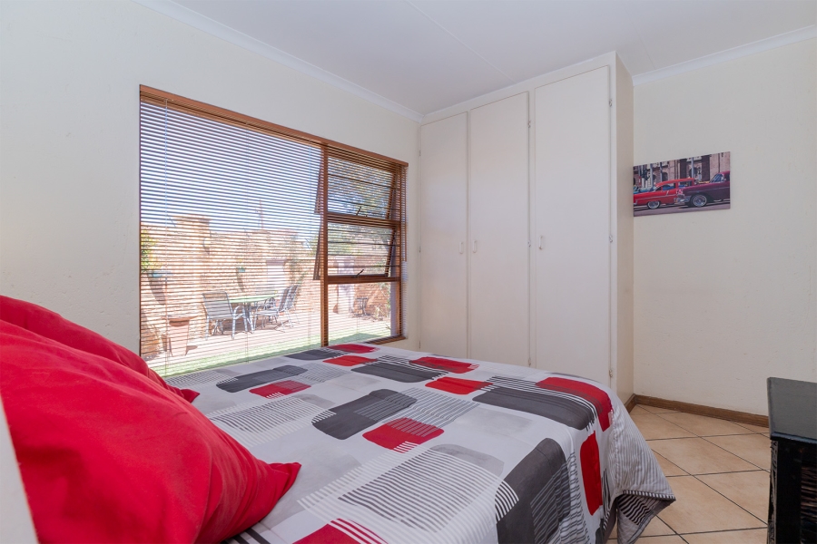 2 Bedroom Property for Sale in Northmead Gauteng