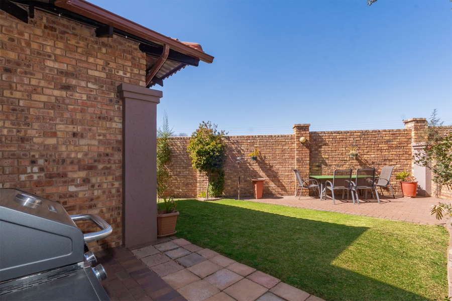 2 Bedroom Property for Sale in Northmead Gauteng