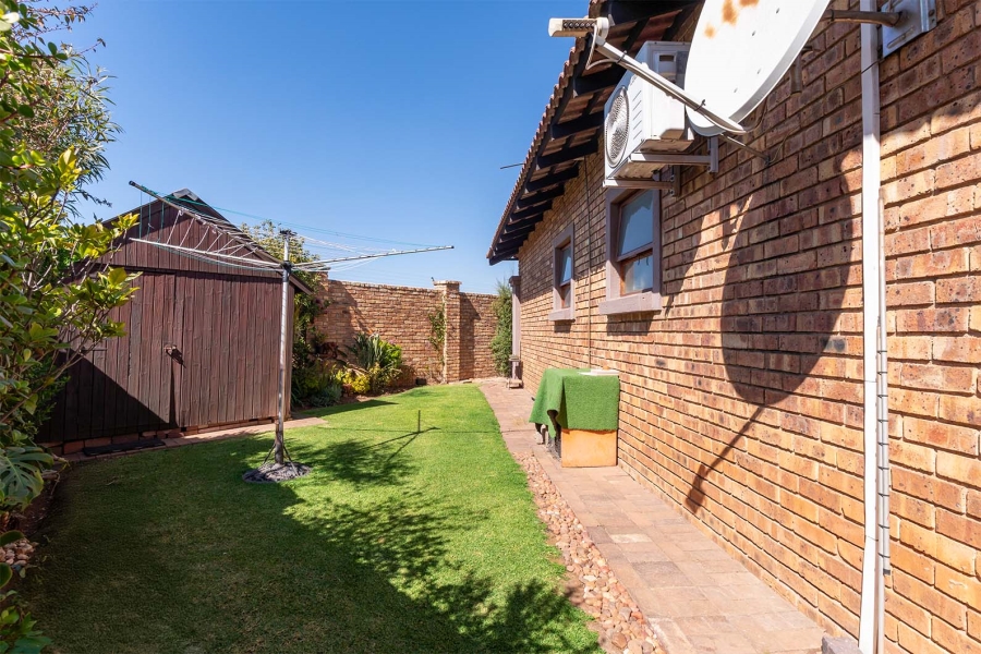 2 Bedroom Property for Sale in Northmead Gauteng
