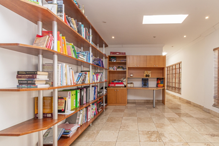 5 Bedroom Property for Sale in Houghton Estate Gauteng