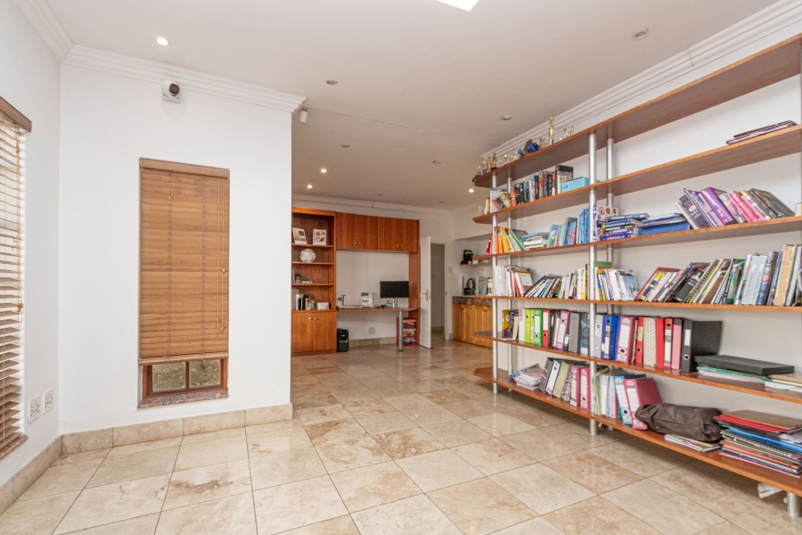 5 Bedroom Property for Sale in Houghton Estate Gauteng