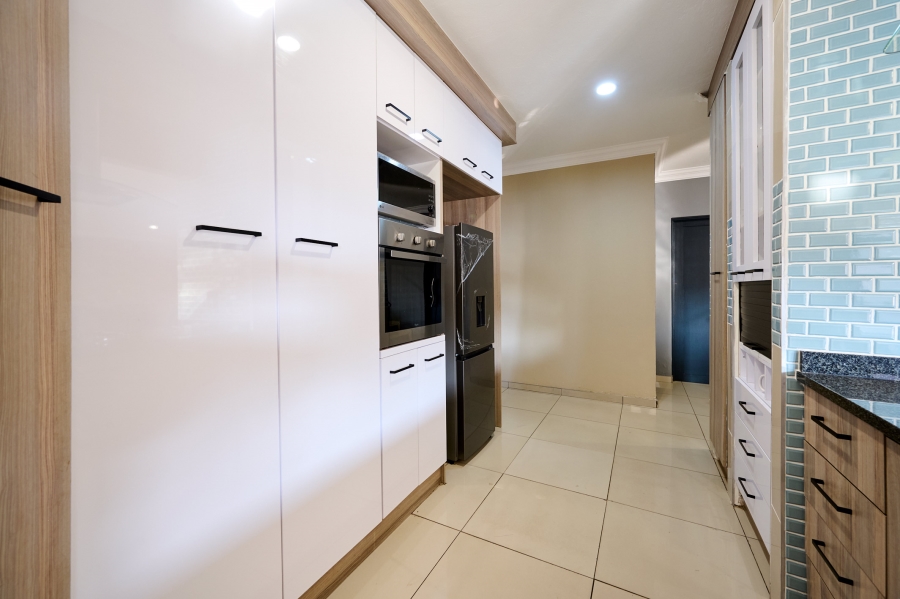 3 Bedroom Property for Sale in Montecello Estate Gauteng