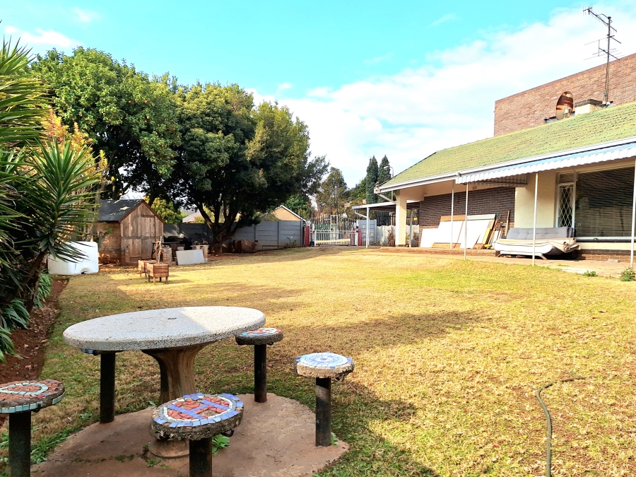 4 Bedroom Property for Sale in Montgomery Park Gauteng