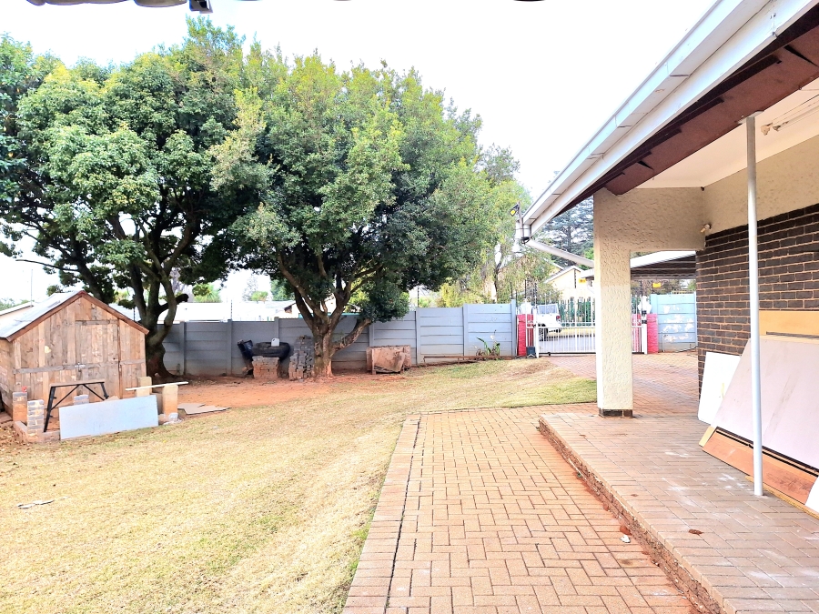 4 Bedroom Property for Sale in Montgomery Park Gauteng