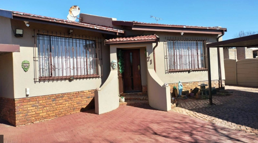3 Bedroom Property for Sale in Elandspark Gauteng