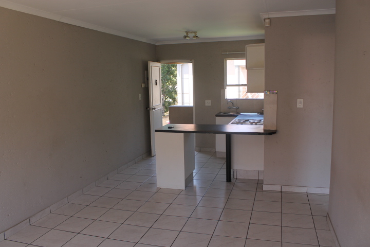 2 Bedroom Property for Sale in Allens Nek Gauteng