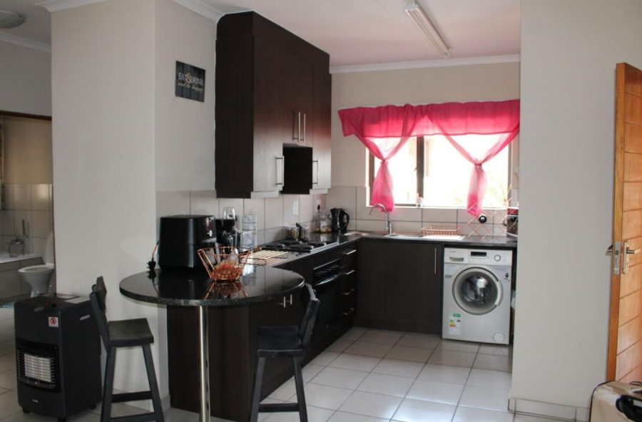 2 Bedroom Property for Sale in South Crest Gauteng