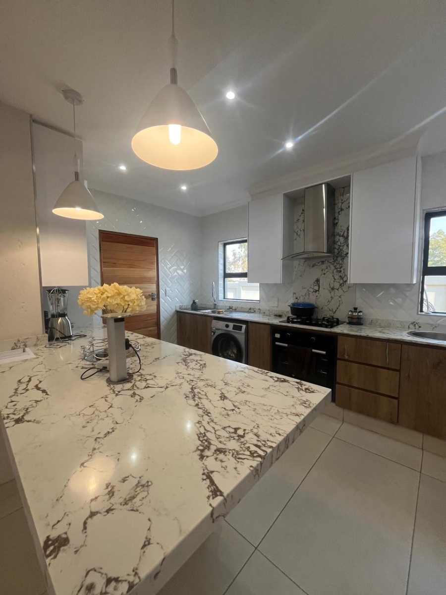 3 Bedroom Property for Sale in Helderwyk Gauteng
