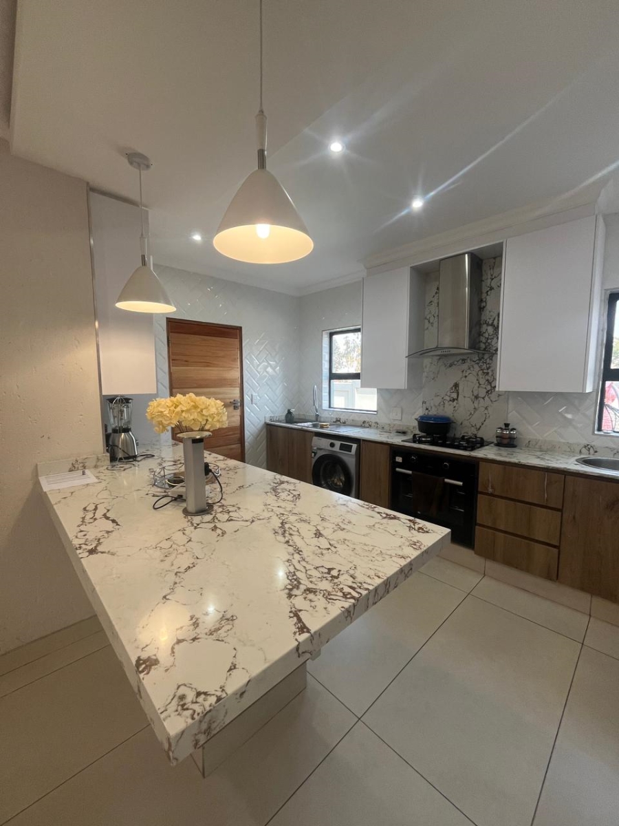 3 Bedroom Property for Sale in Helderwyk Gauteng