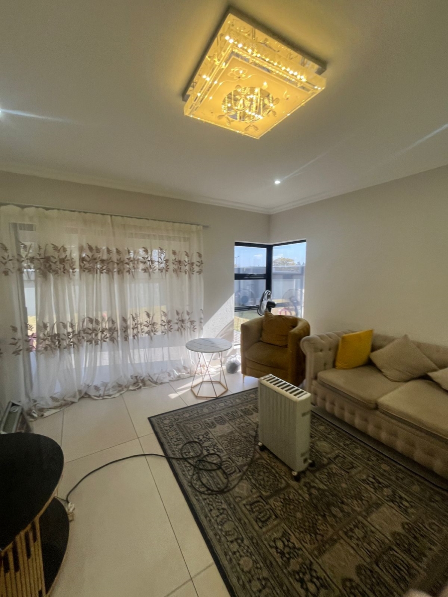 3 Bedroom Property for Sale in Helderwyk Gauteng