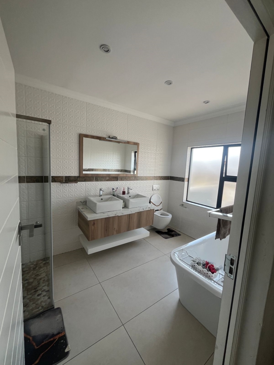 3 Bedroom Property for Sale in Helderwyk Gauteng