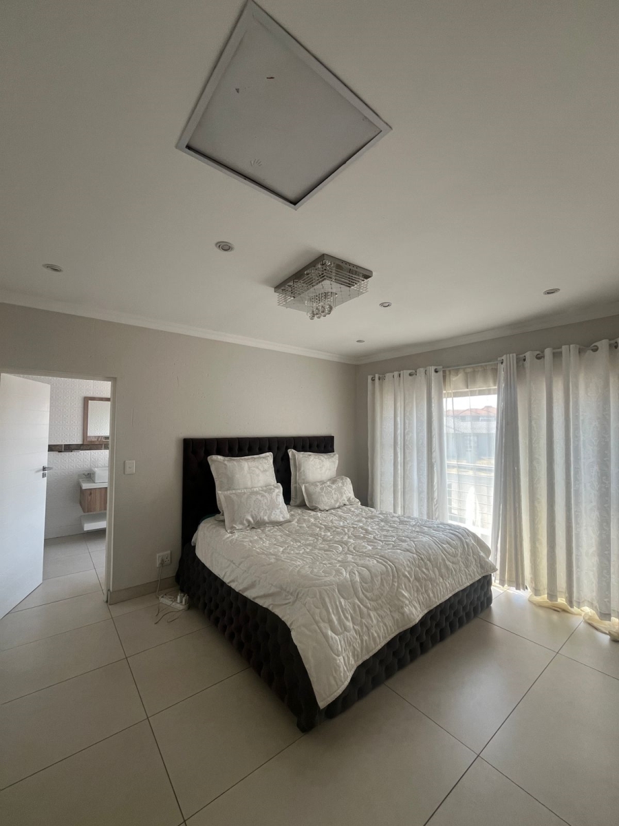 3 Bedroom Property for Sale in Helderwyk Gauteng