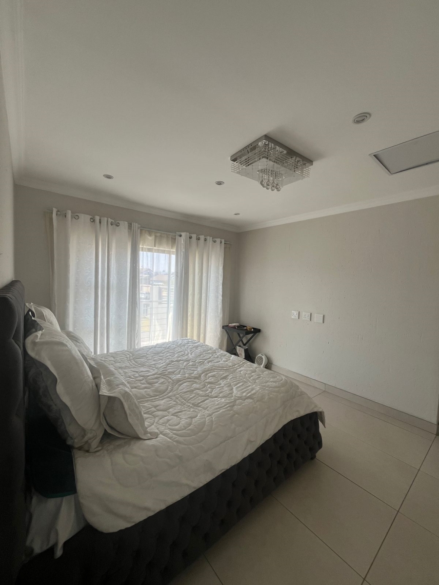 3 Bedroom Property for Sale in Helderwyk Gauteng