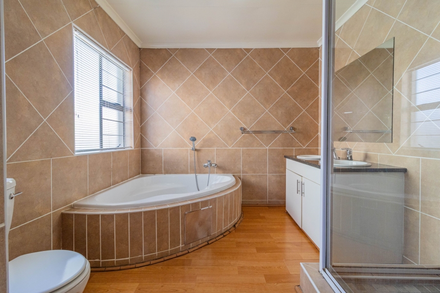 3 Bedroom Property for Sale in Meyersdal Gauteng