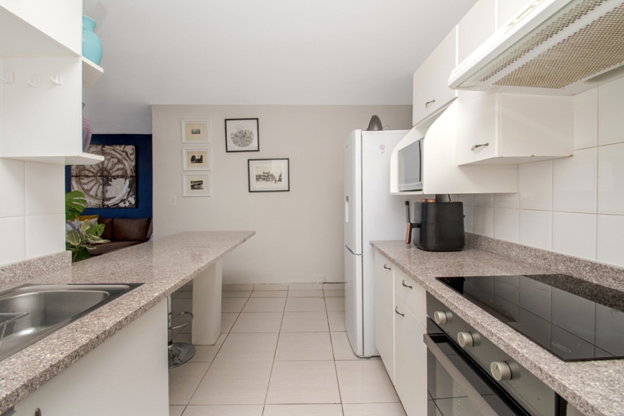 To Let 2 Bedroom Property for Rent in Northcliff Gauteng