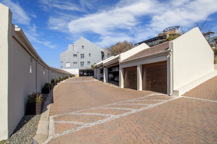 To Let 2 Bedroom Property for Rent in Northcliff Gauteng