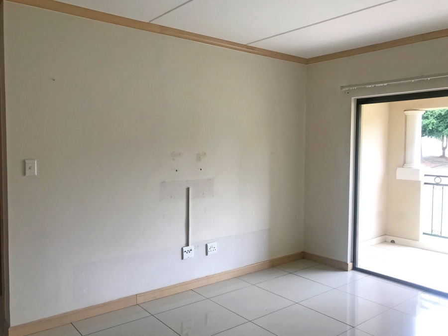 To Let 2 Bedroom Property for Rent in Broadacres Gauteng