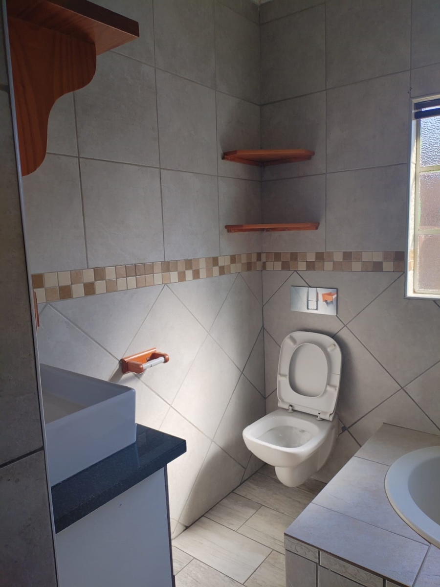To Let 2 Bedroom Property for Rent in Elandspark Gauteng